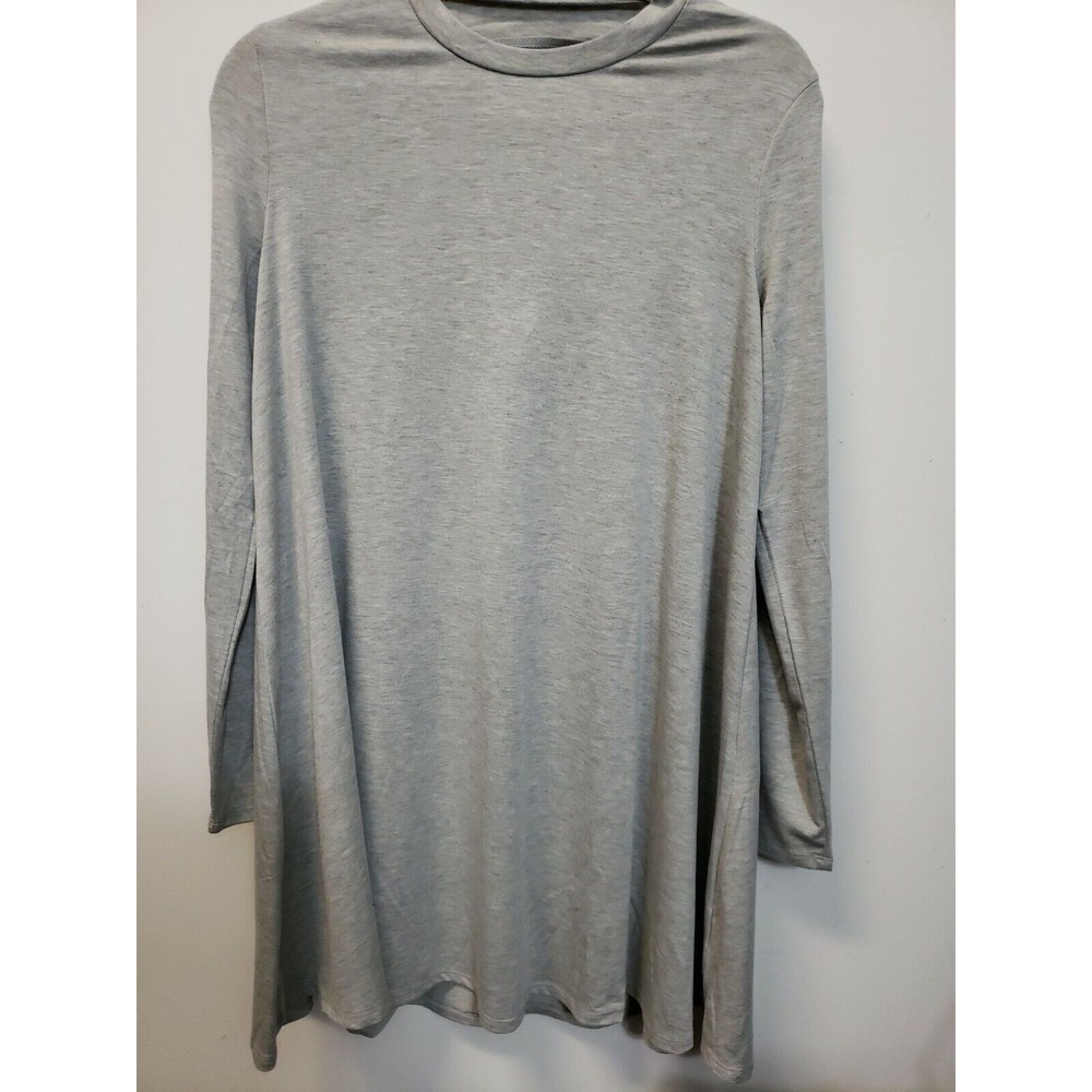 Women’s Re Named Sz M Gray Dress  Cut Out Back 32 in long long sleeve